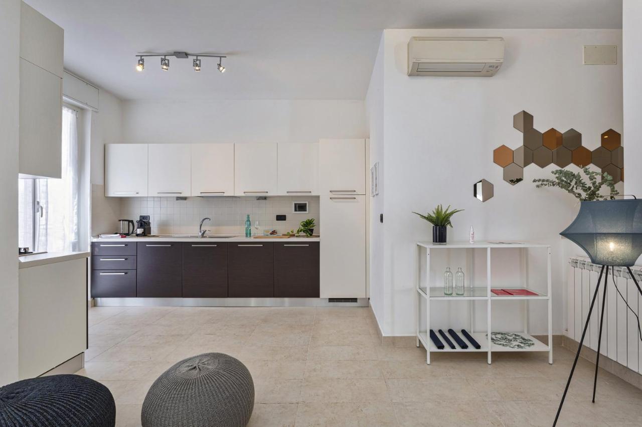 Shelley Apartments By Wonderful Italy Genoa Bagian luar foto